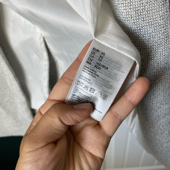 H&M Gray Professional Blazer with Notched Lapels - Picture 2 of 4